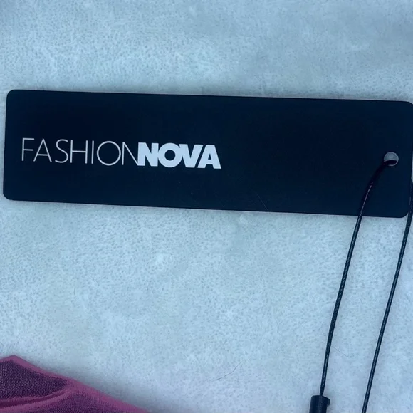 NWT! Fashion Nova Shimmering Pink Bikini - Picture 9 of 10